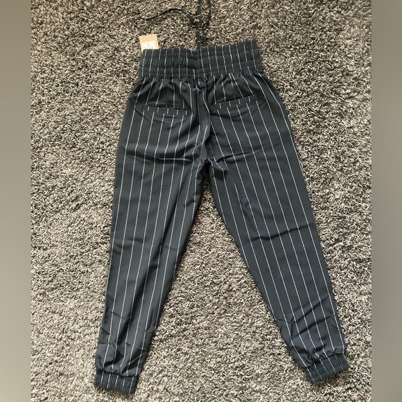 Albion Fit DESTINATION JOGGERS, NAVY PINSTRIPE XXS Petite - Picture 11 of 13